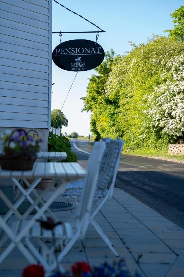 Svabesholms Kungsgards B&B Och Pensionat Stenshuvud Kivik Buitenkant foto