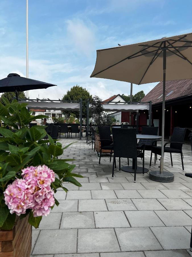 Svabesholms Kungsgards B&B Och Pensionat Stenshuvud Kivik Buitenkant foto