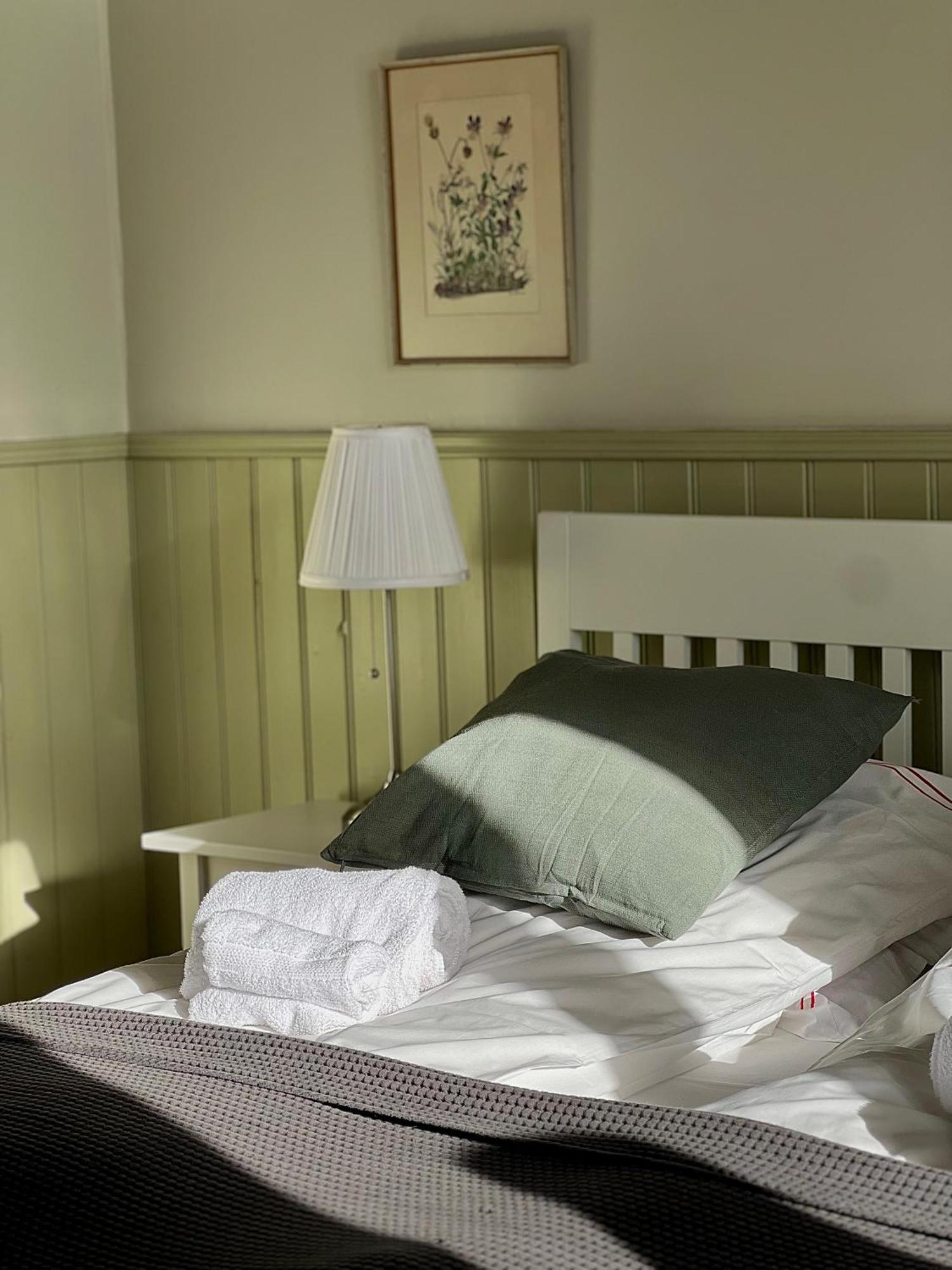 Svabesholms Kungsgards B&B Och Pensionat Stenshuvud Kivik Buitenkant foto