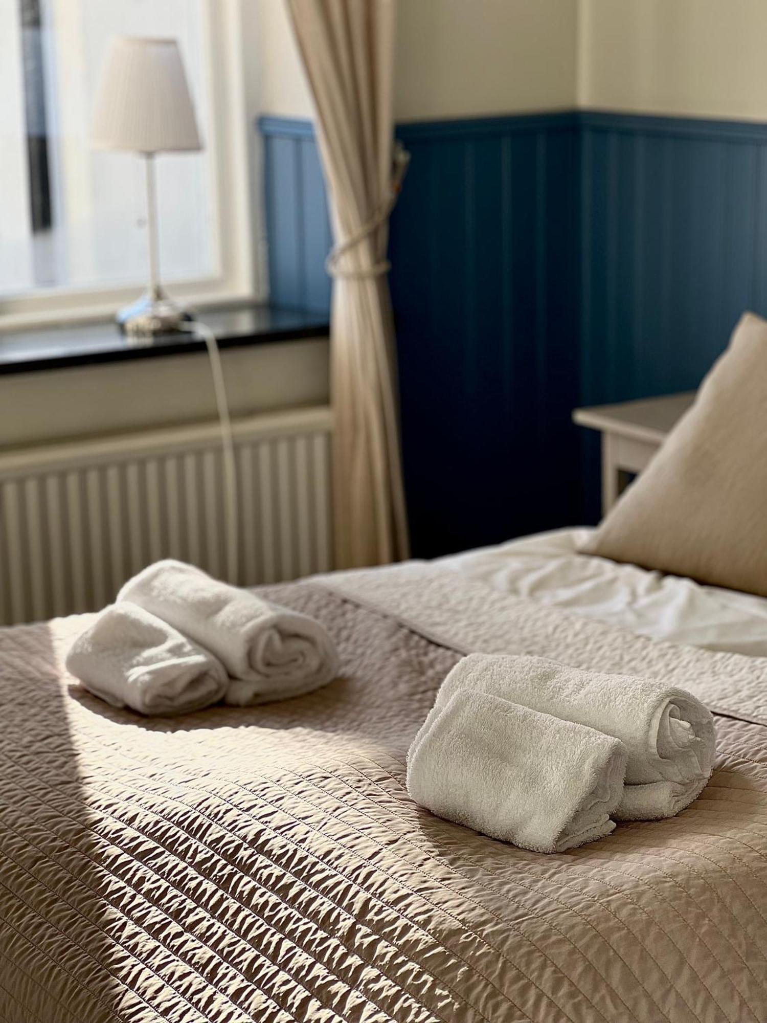 Svabesholms Kungsgards B&B Och Pensionat Stenshuvud Kivik Buitenkant foto
