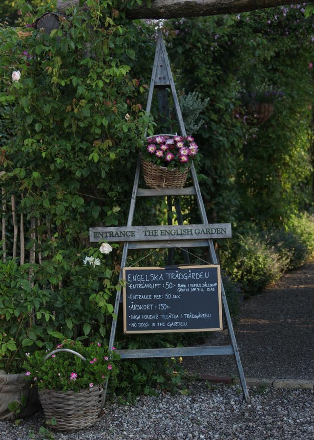 Svabesholms Kungsgards B&B Och Pensionat Stenshuvud Kivik Buitenkant foto